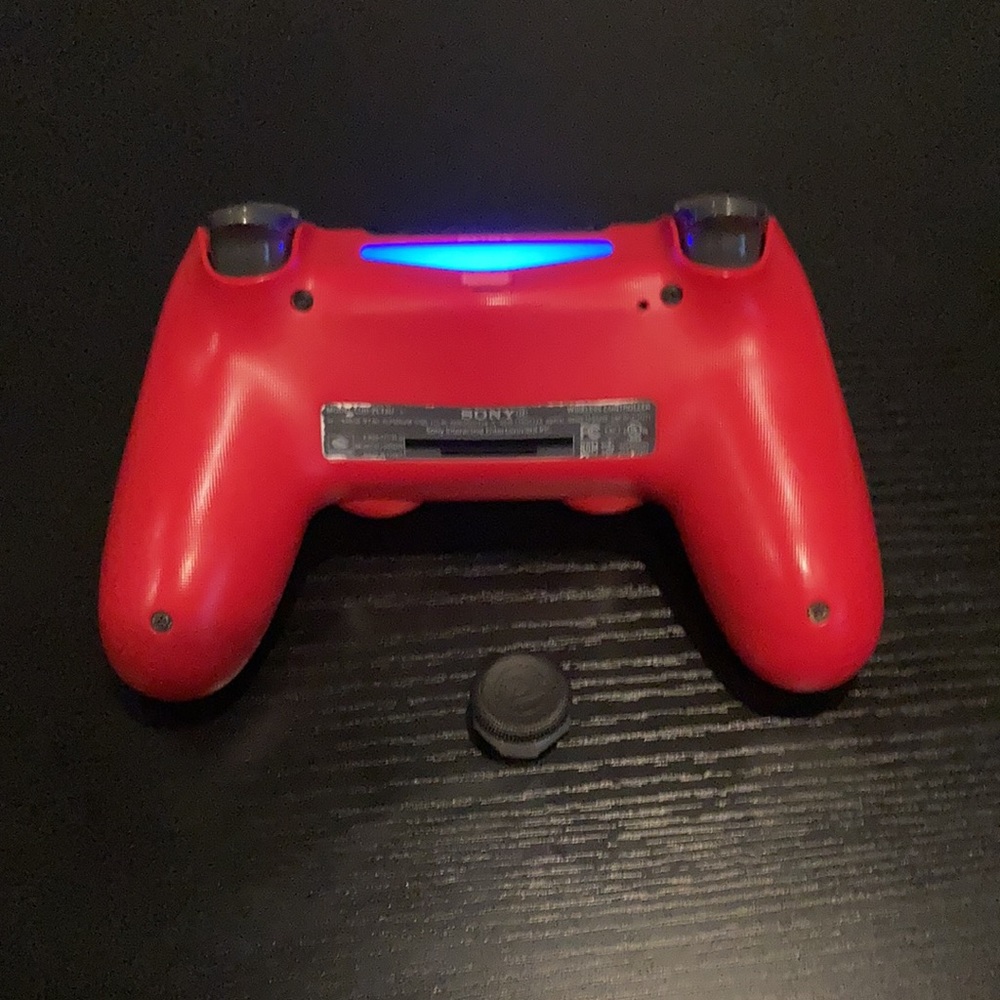 Red PS4 Controller. - Picture 2 of 2